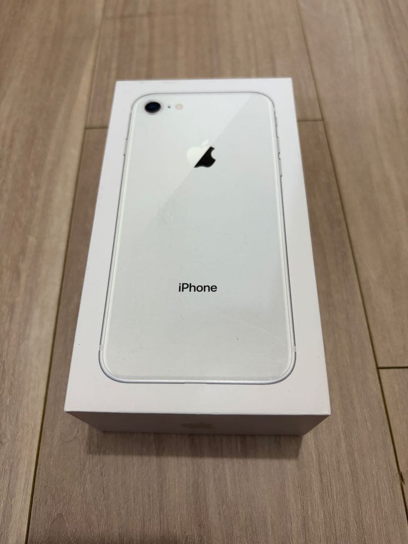 iPhone 8 64GB シルバー 箱・付属品あり