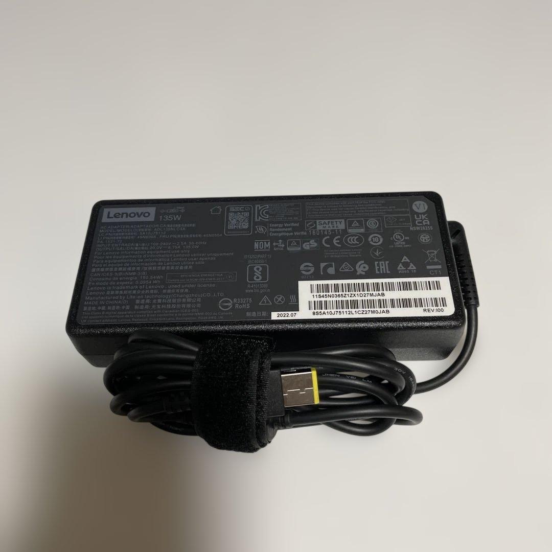 その他 ThinkPad Universal Thunderbolt 4 Dock