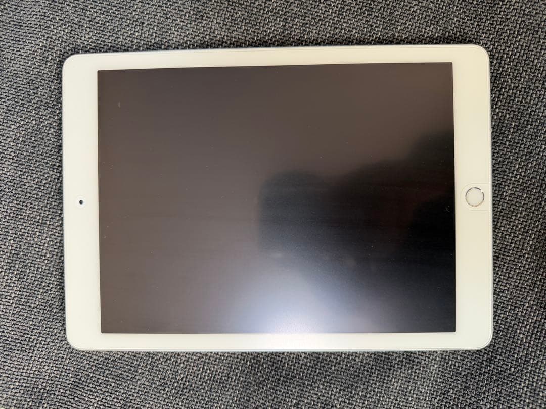 iPad Pro 9.7インチ 本体のみ(Wi-fiモデル 128GB)