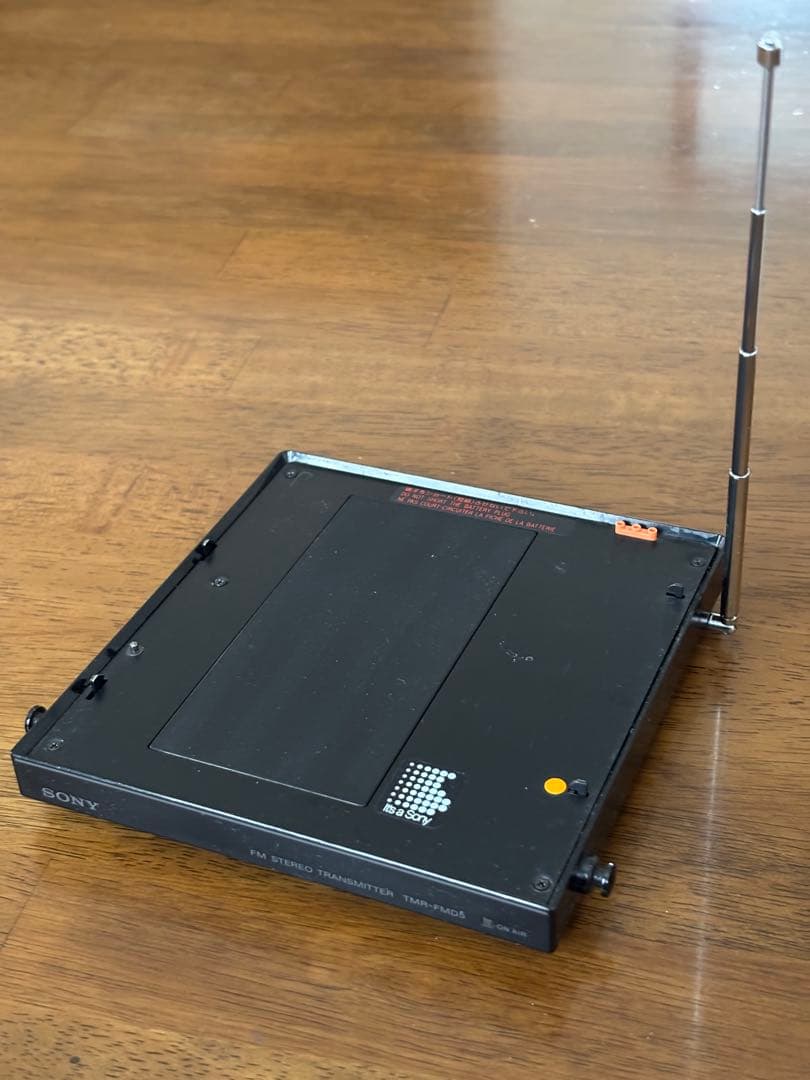 き*こ様 【希少】SONY ディスクマン用 FMトランスミッター TMR-FMD