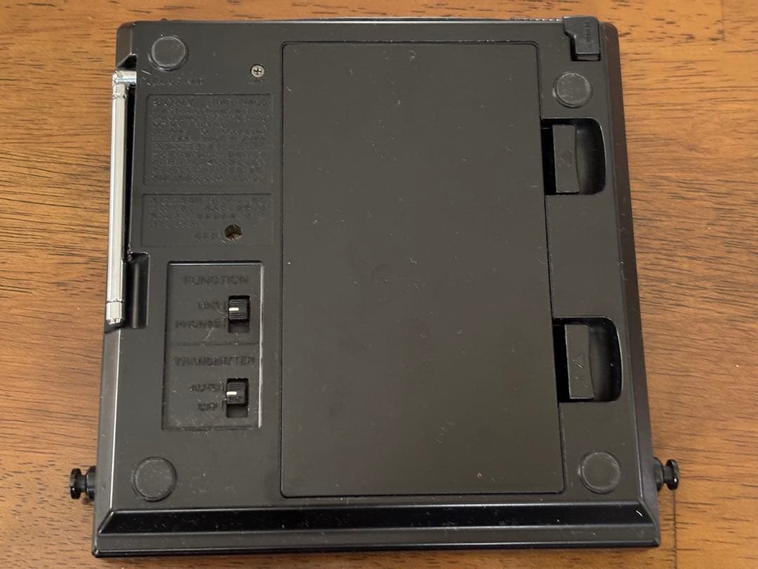 き*こ様 【希少】SONY ディスクマン用 FMトランスミッター TMR-FMD