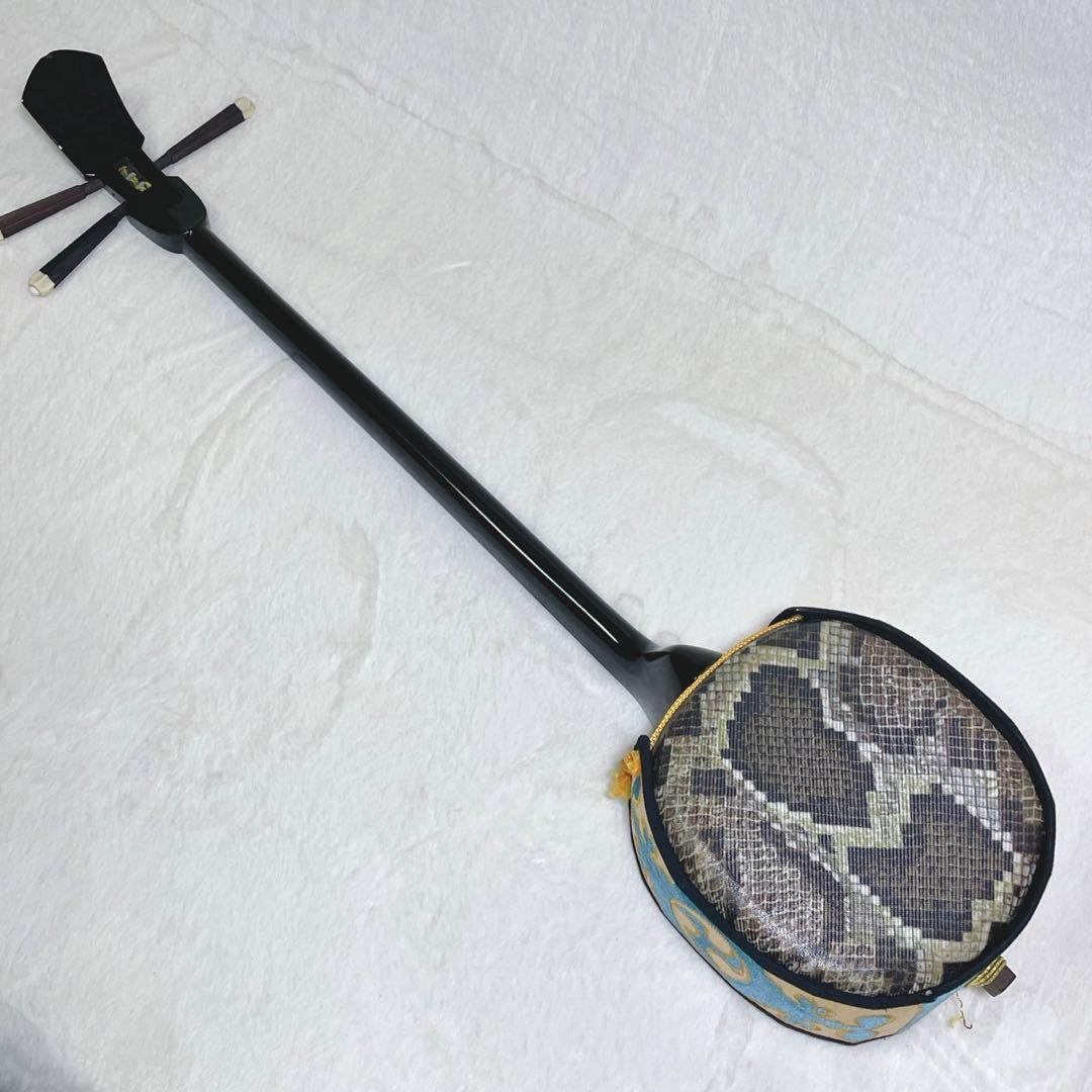 【初心者おすすめ】沖縄三線 人口蛇皮 ハードケース付き 付属品 練習用 【美品】