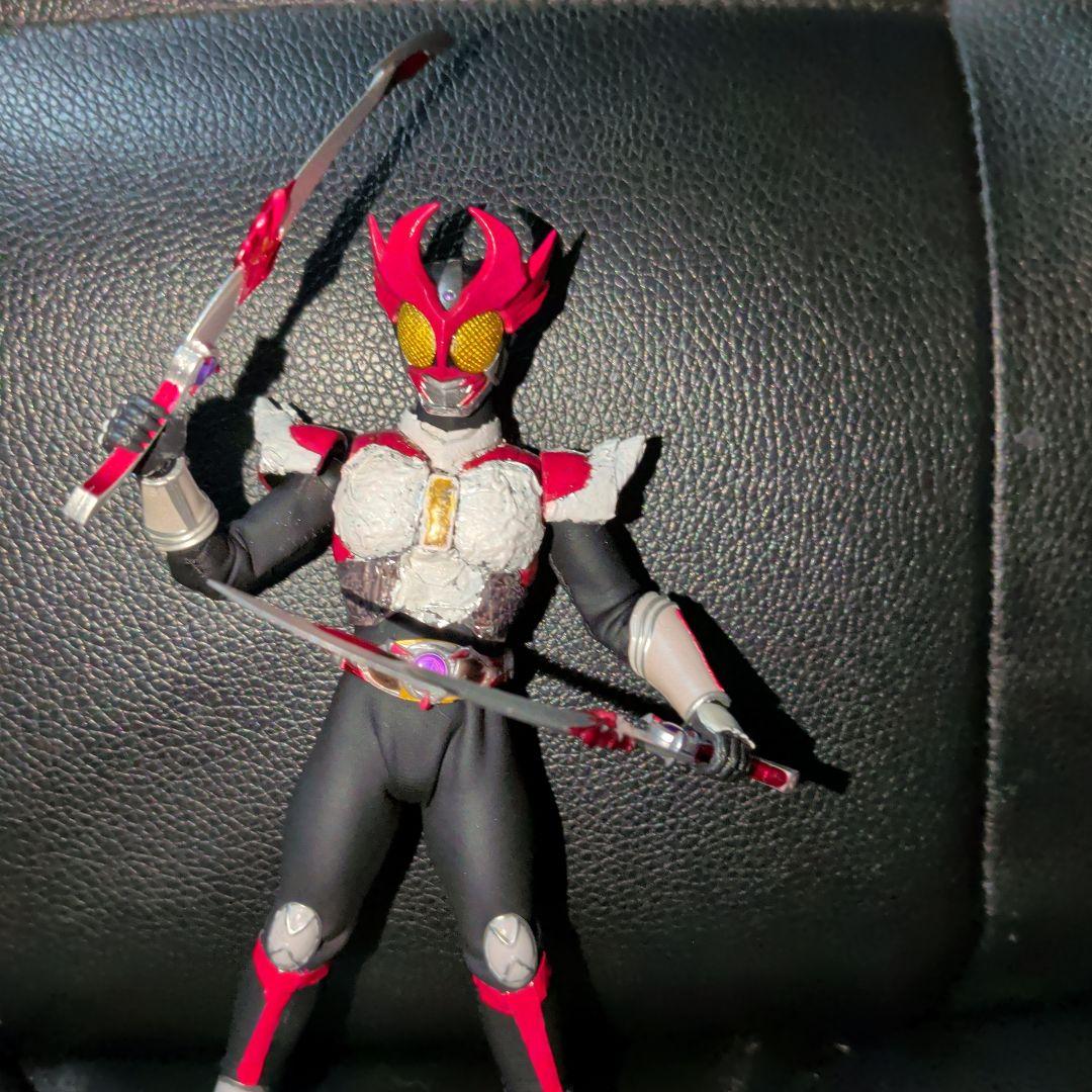 真骨彫カスタムS.H.Figuarts 　アギト　シャイニングフォーム