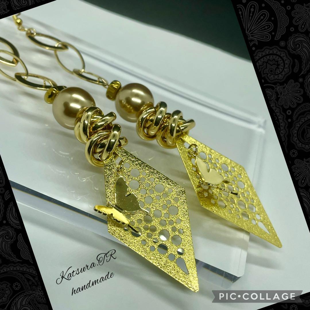 No.1188 ゴールドバタフライのロングピアス　アジアンピアス