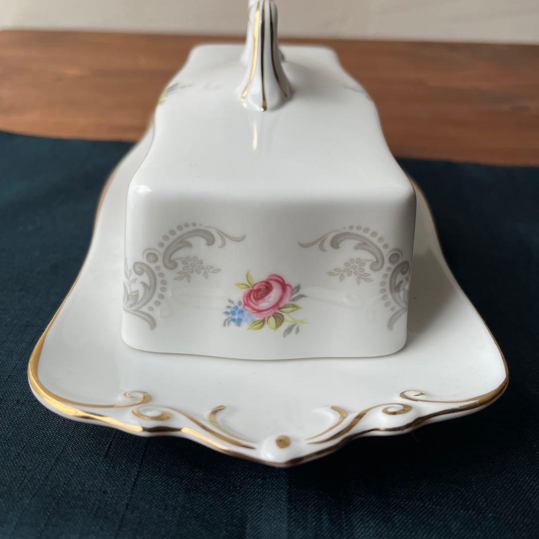 イギリス製　ロイヤルアルバート　陶器　バターケース
