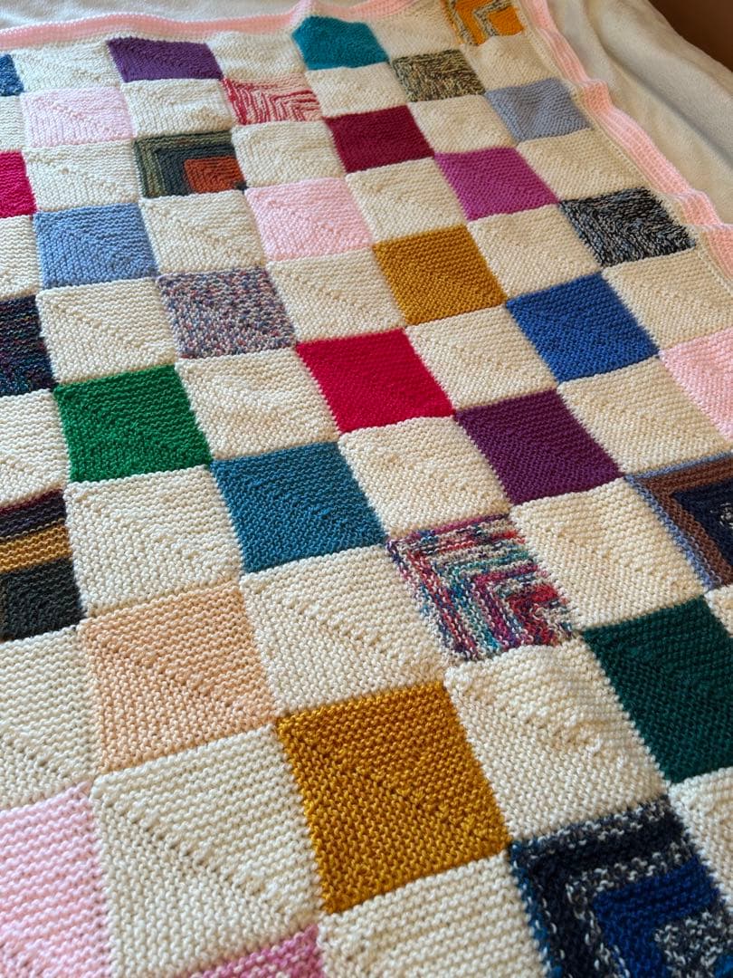 ハンドメイド　ブランケット マルチカバー　約139cm x 109cm