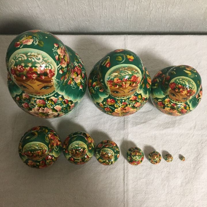 ロシア　マトリョーシカ　10ピース　グリーン