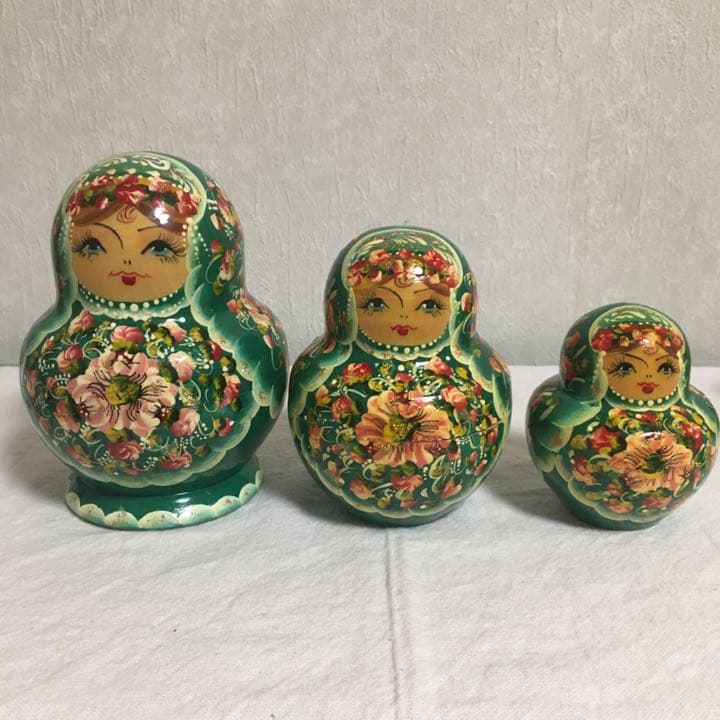 ロシア　マトリョーシカ　10ピース　グリーン