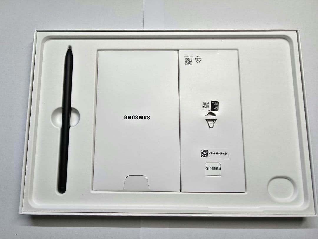 シャッファ　Samsung Galaxy TabS9 spigenケース付