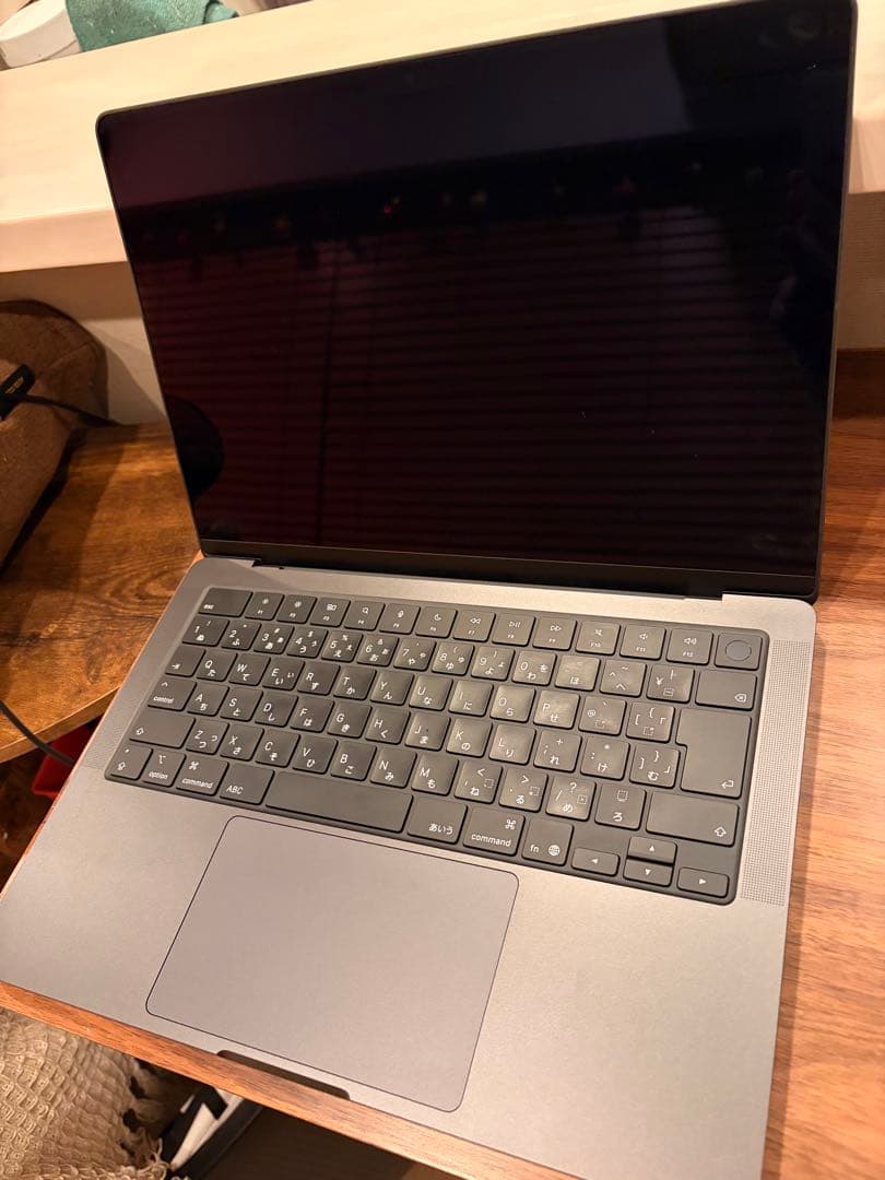 超美品 M5 MacBook Pro 1TB/16GB14inch