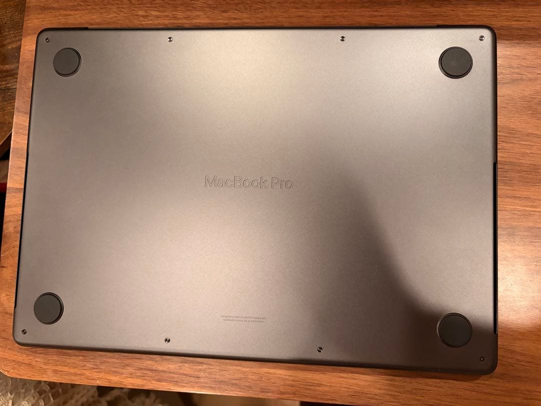 超美品 M5 MacBook Pro 1TB/16GB14inch