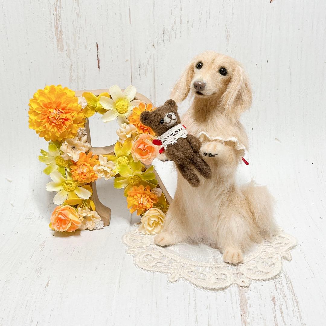 羊毛フェルト 犬 ミニチュアダックスフンド