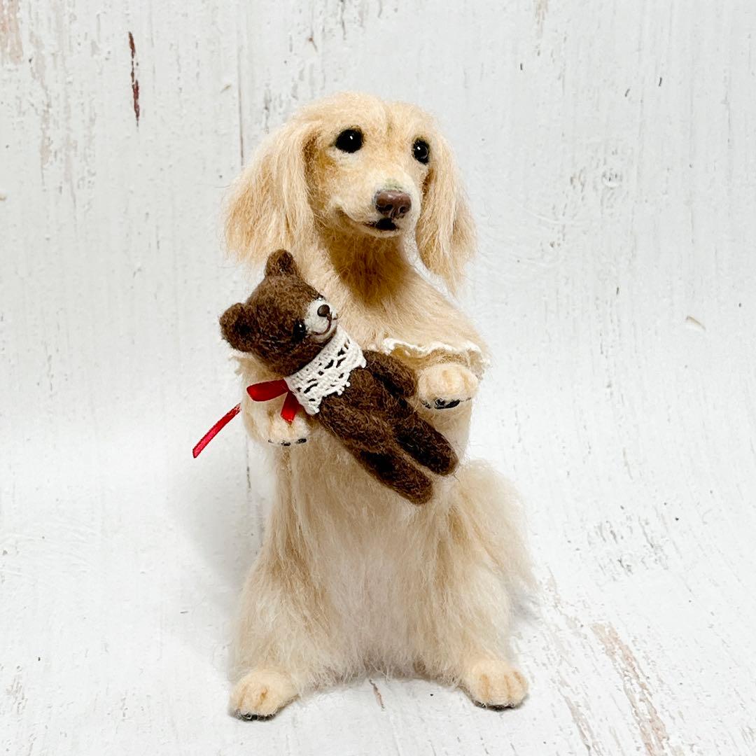 羊毛フェルト 犬 ミニチュアダックスフンド