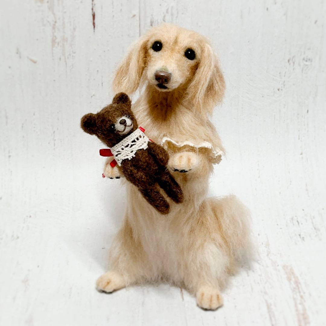 羊毛フェルト 犬 ミニチュアダックスフンド