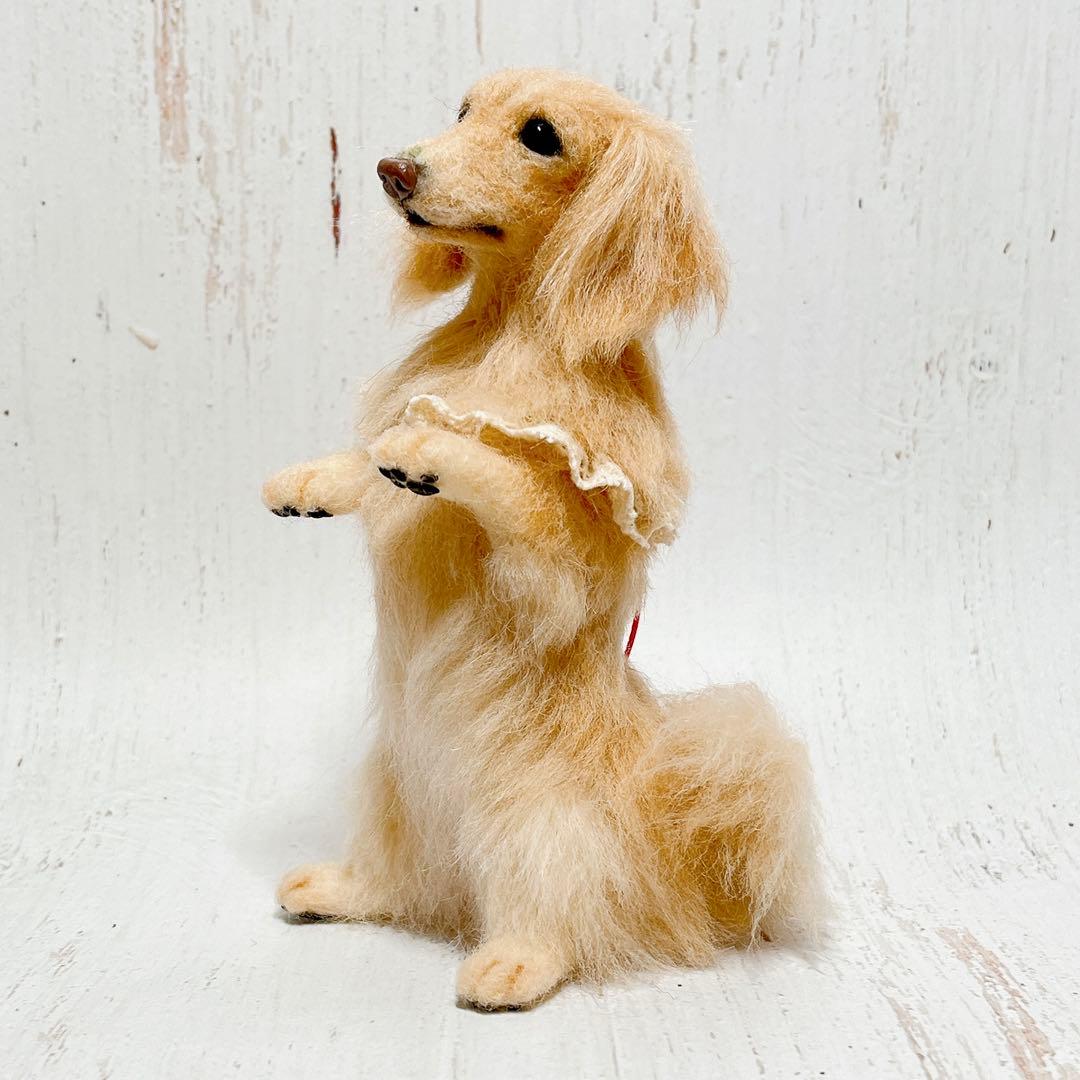 羊毛フェルト 犬 ミニチュアダックスフンド