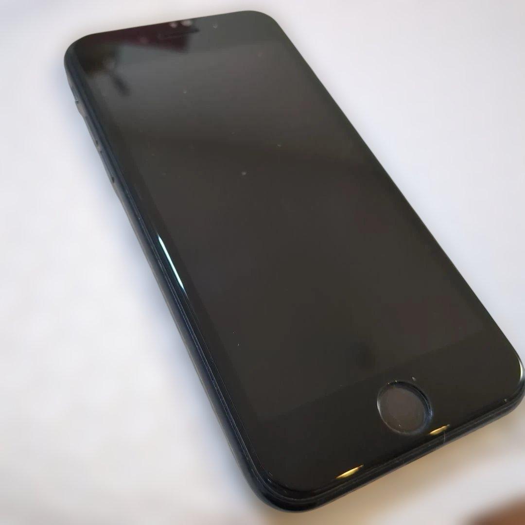Apple iPhone SE2 ブラック 第二世代 SIMフリー