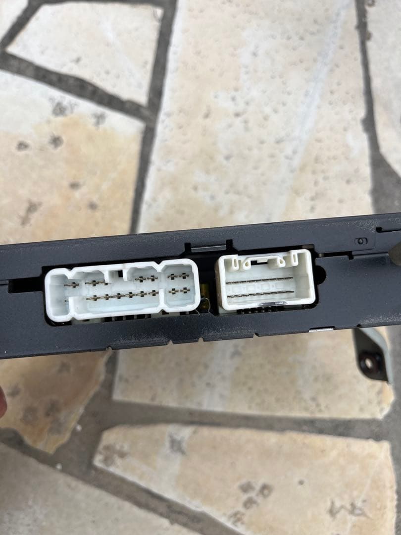 アルテッツァ　純正アンプ　前期TOYOTA ECU 86280-53011
