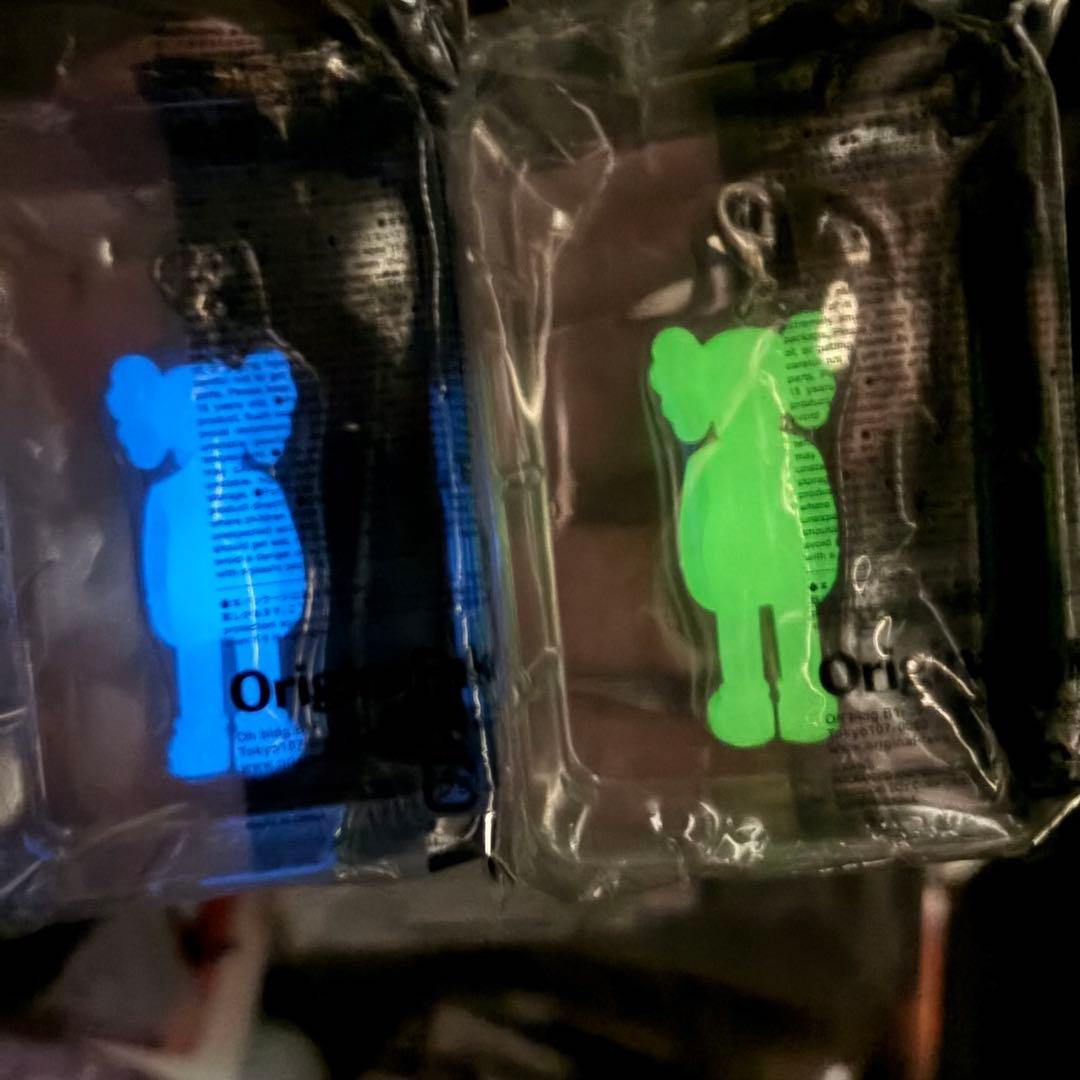 KAWS 2009年製 OriginalFake 正規品 キーホルダー 5体