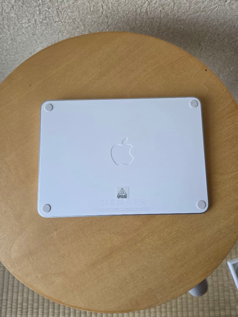 Magic Trackpad usb-c ホワイト