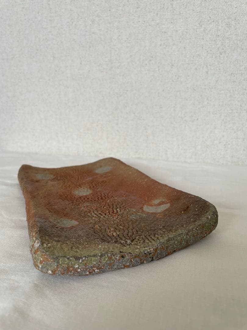 國吉清尚 作　白土 板皿　A