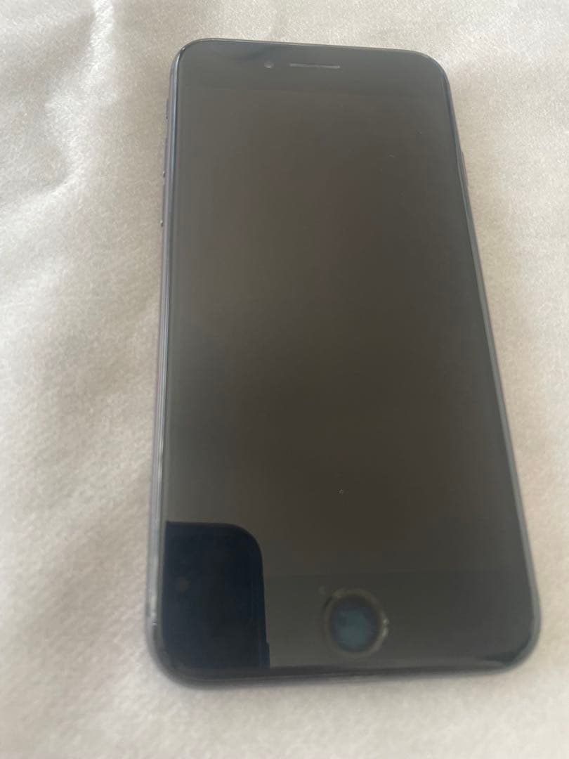 Apple iPhone 8ブラック 本体　64GB SIMフリー