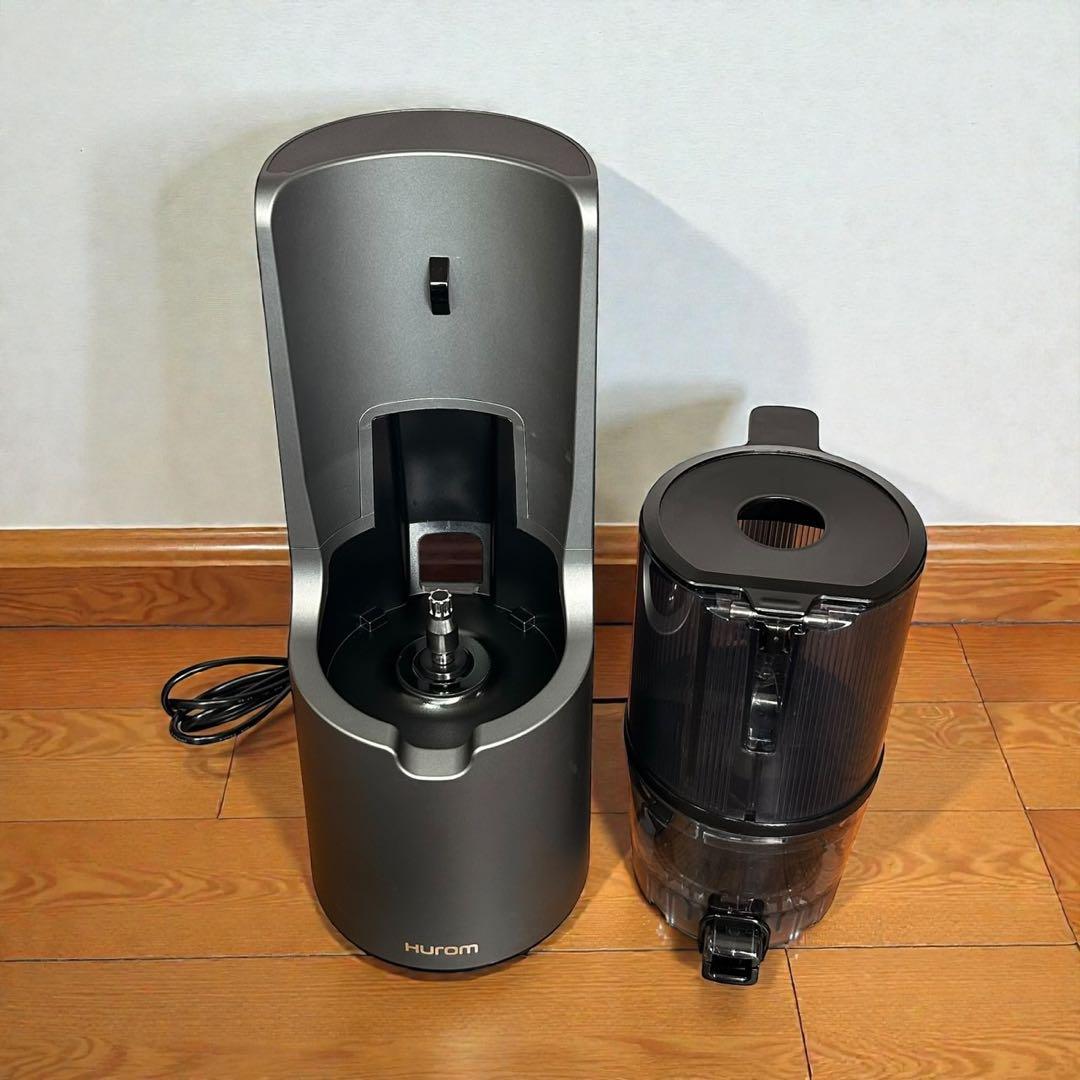 数回使用のみ❣️極美品✨Hurom スロージューサー H-200-DBAA03