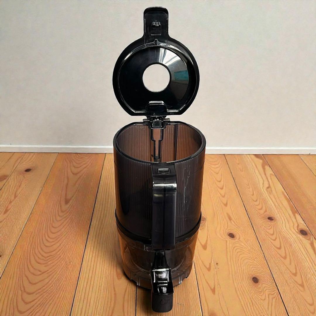 数回使用のみ❣️極美品✨Hurom スロージューサー H-200-DBAA03