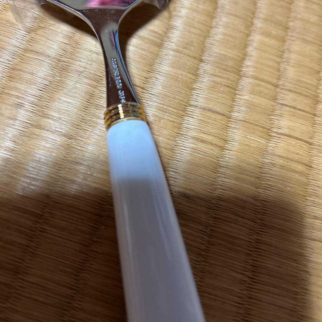 ケーキサーバーとナイフ