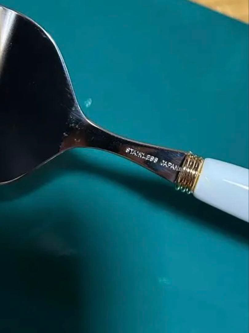 ケーキサーバーとナイフ