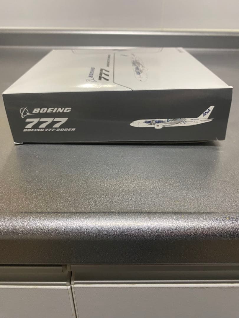 夜間飛行　ANA Boeing 777-200ER 1/400
