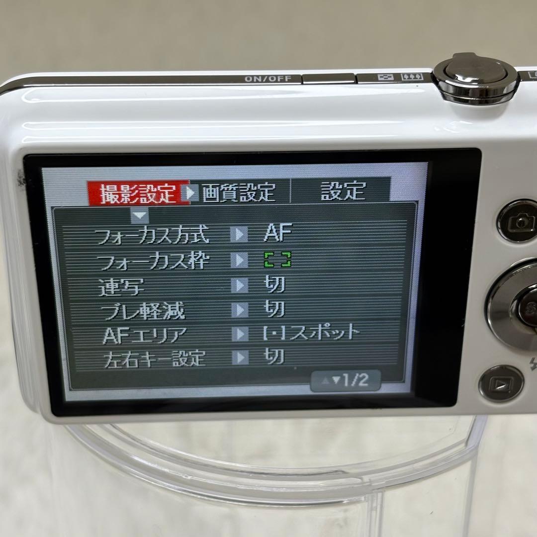 美品　CASIO カメラ　EX-ZS25 バッテリー　ホワイト　コンデジ　動作品