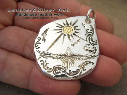 イーグルペンダントトップ　ハンドメイドシルバーネックレス　925　たたき　トップ