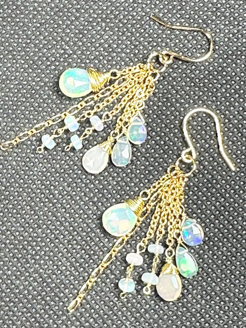 10月だよ‼️オパール祭り✨ ピアス P25318