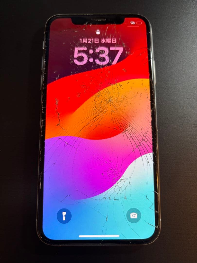 iPhone XS シルバー 64GB ジャンク 画面割れ