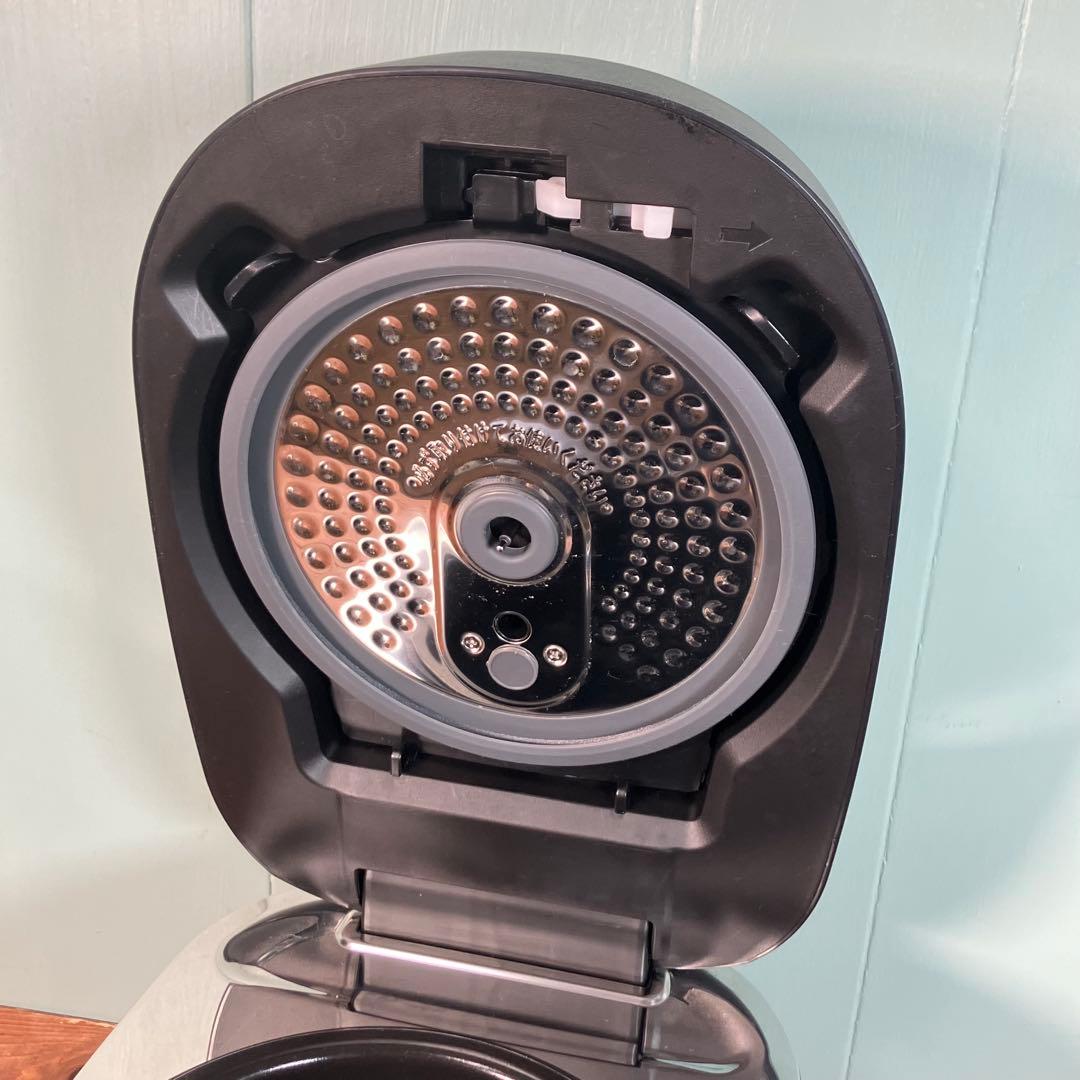 【美品】シャープ 炊飯器 3合 IH式　匠の火加減 KS-HF05B-B