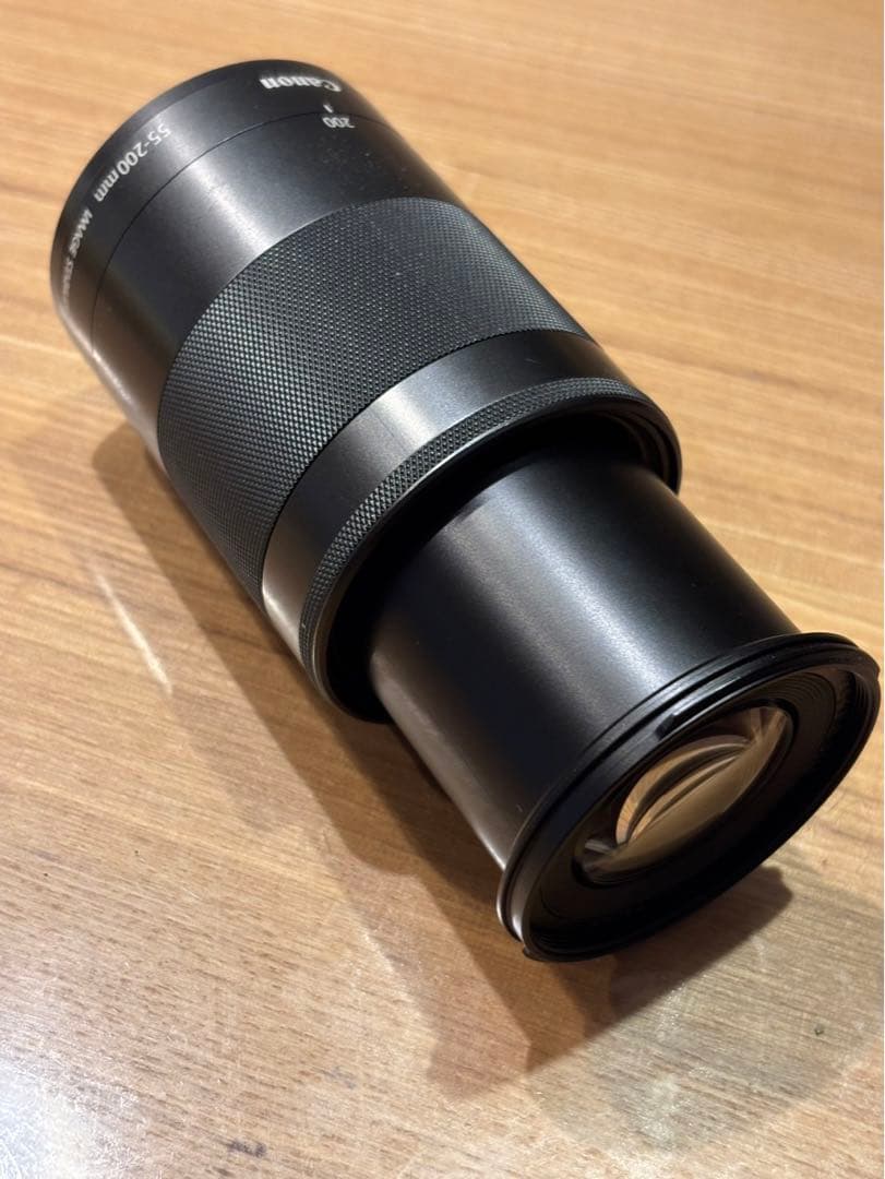 美品　Canon EF-M 55-200mm 1:4.5-6.3 IS STM