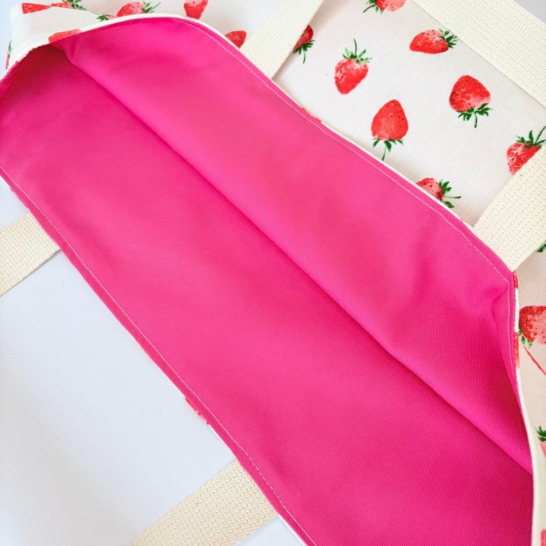 Aiii♡様　確認用　いちご　白地に赤いちご　レッスンバック　巾着袋　着替え袋
