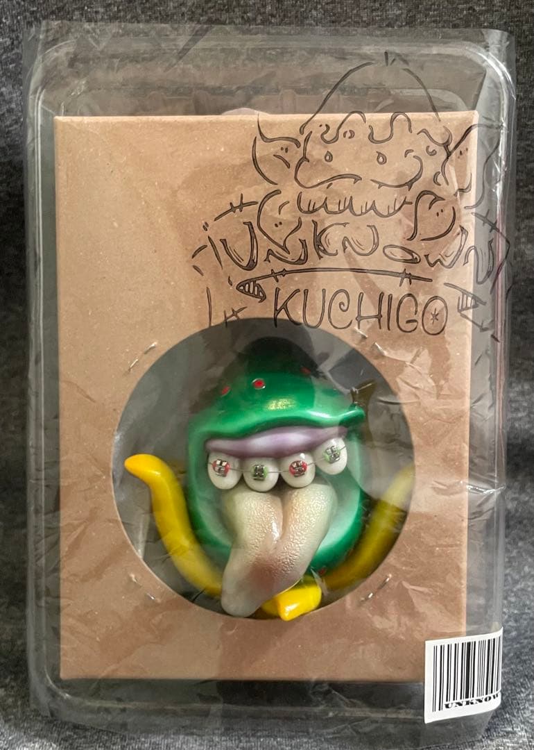 UNKNOWN KUCHIGO ソフビ