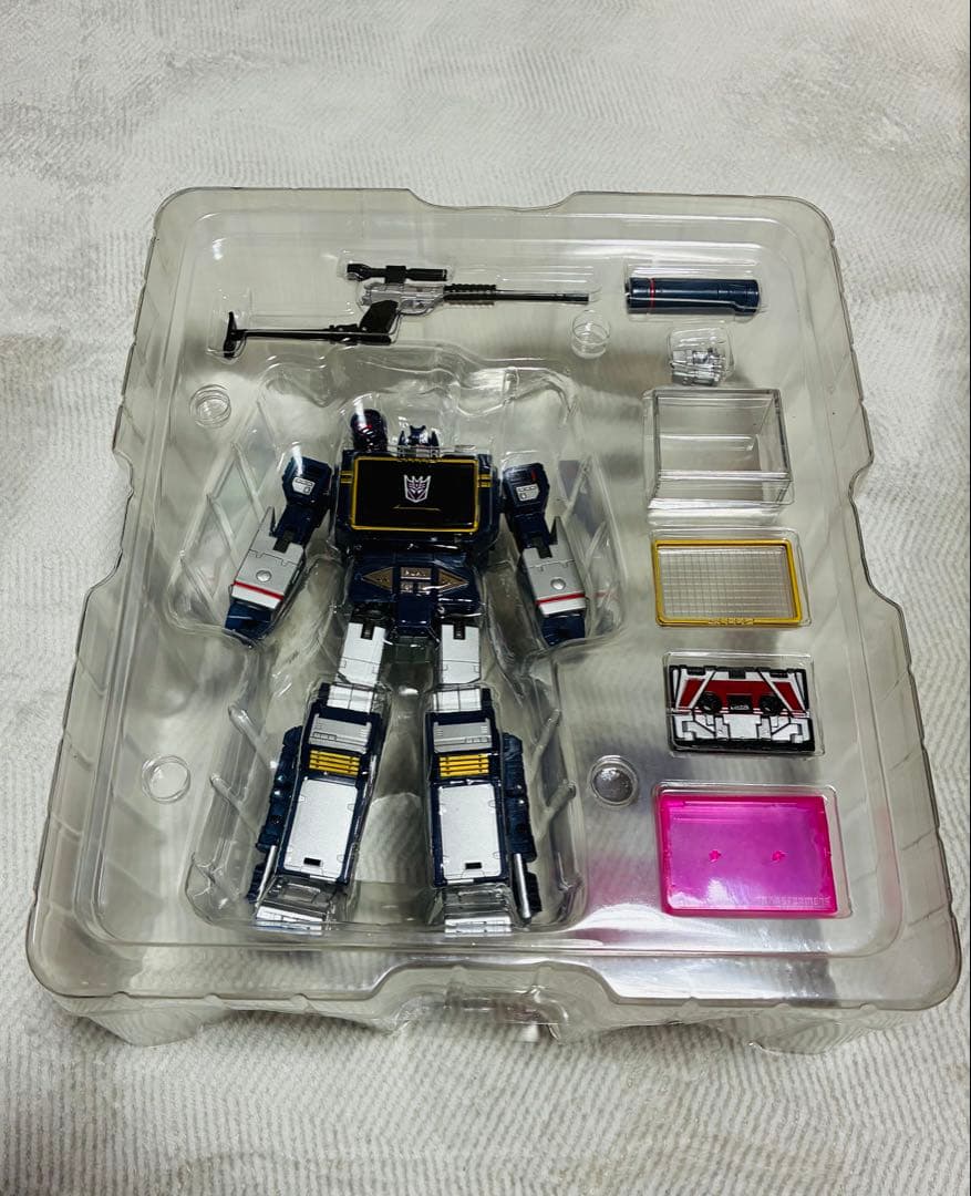 MP-13 サウンドウェーブ　トランスフォーマー