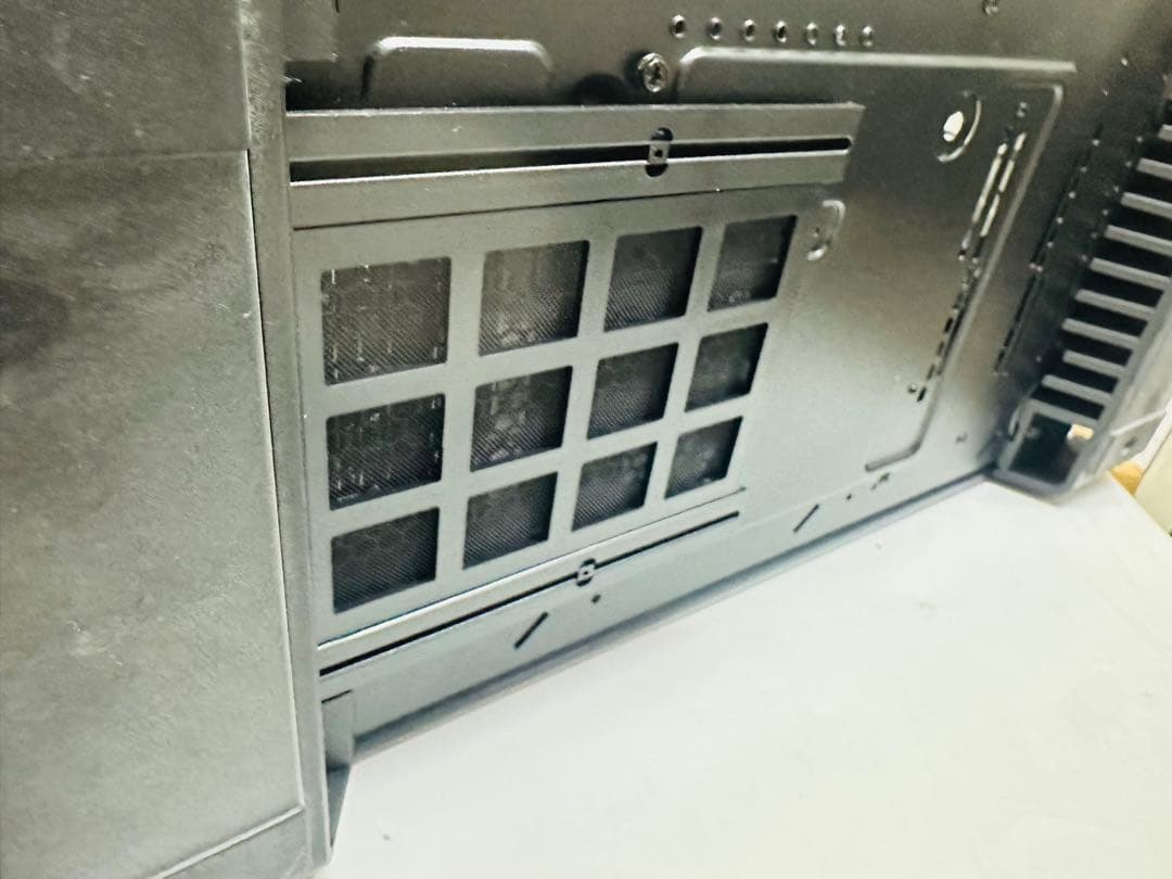 Corsair RGBファン付きフルタワー型全透明PCケース570XRGB