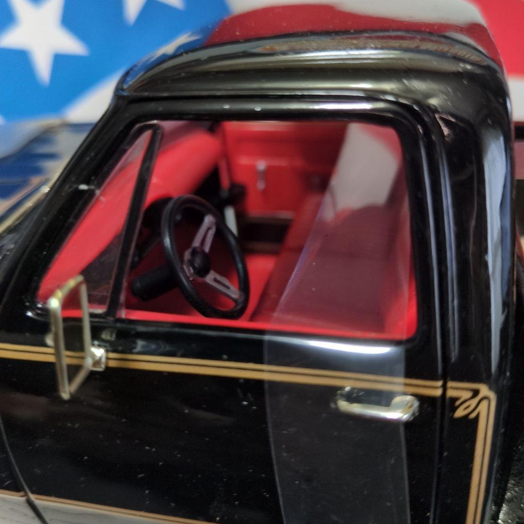 ヒ*ト様 1/18ミニカー　ダッジ・ウォーロック　1978