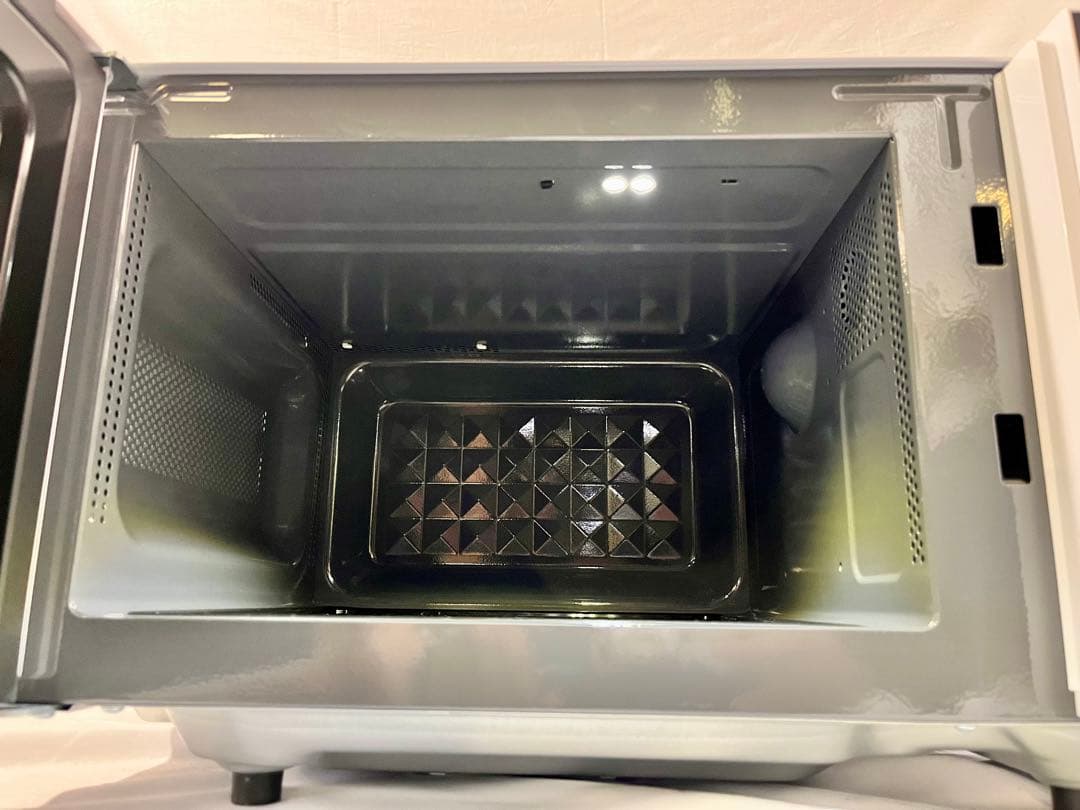 ①【美品】2024年製　東芝電子レンジ　ER-M17Y