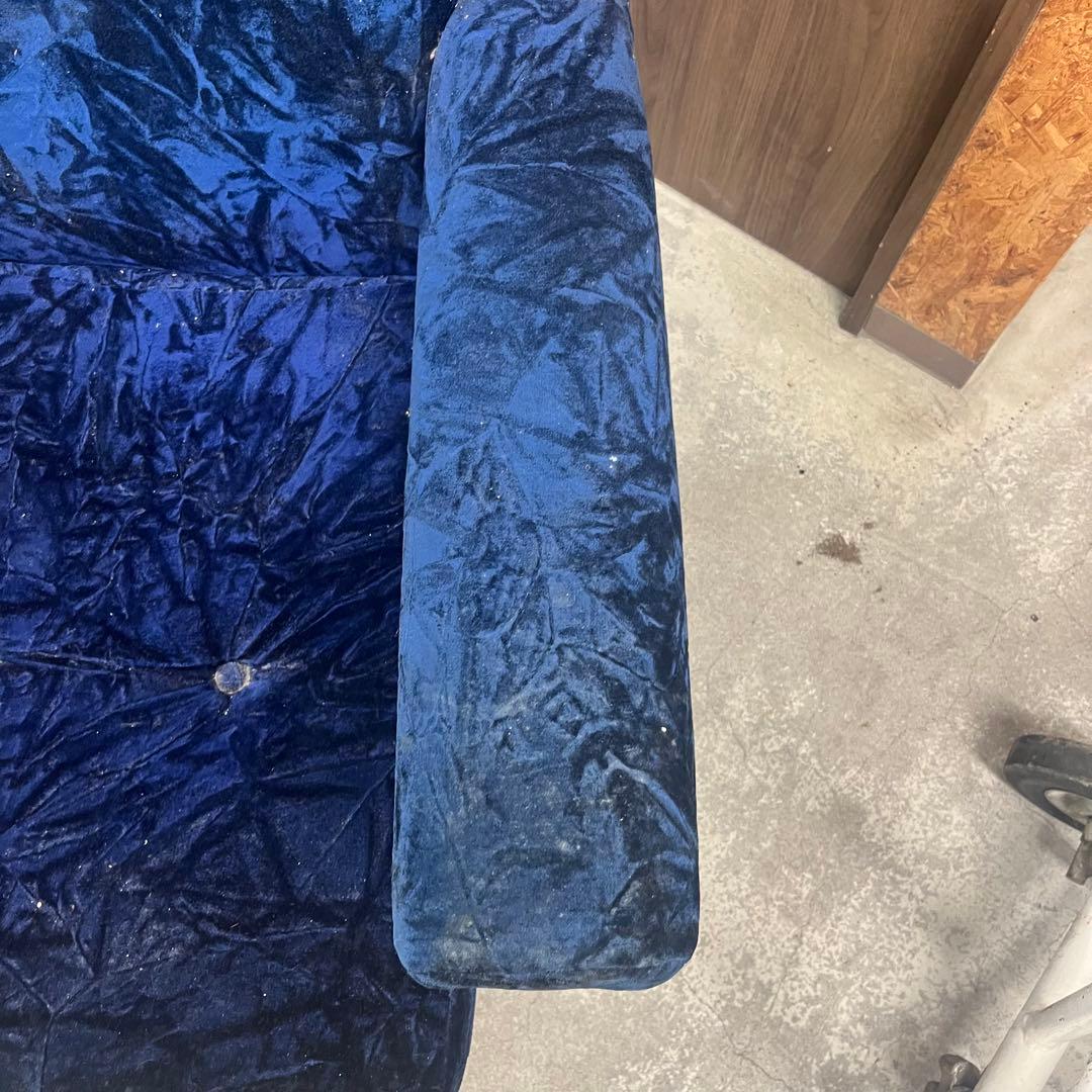 昭和レトロなソファー　青