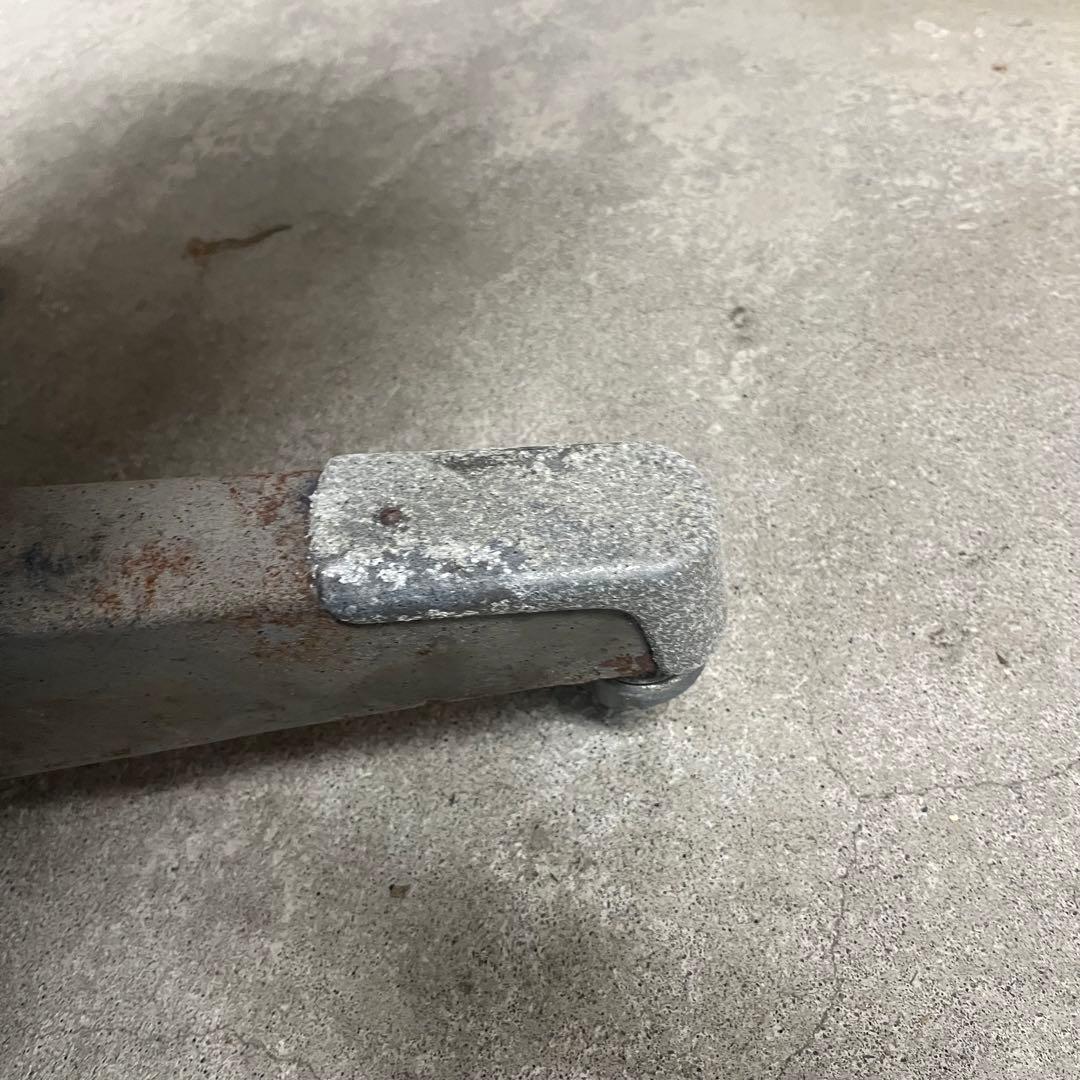 昭和レトロなソファー　青