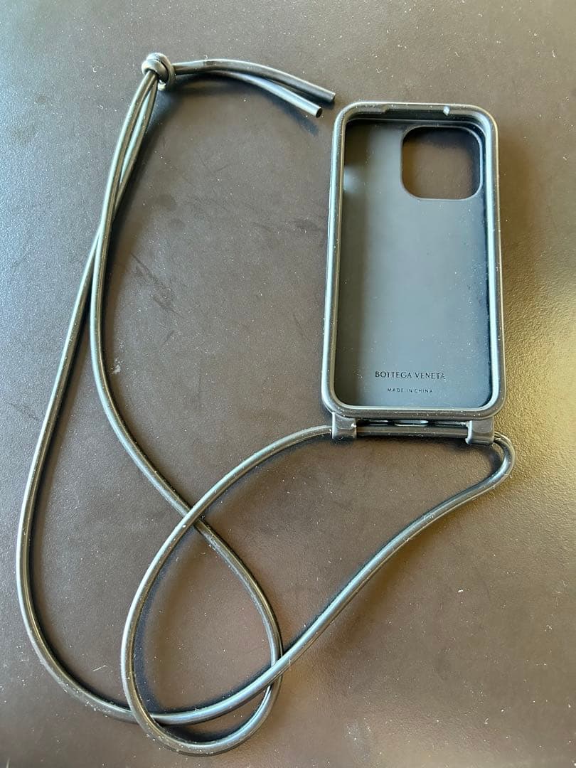 Bottega Veneta iPhone13 Pro 黒色シリコン製ケース