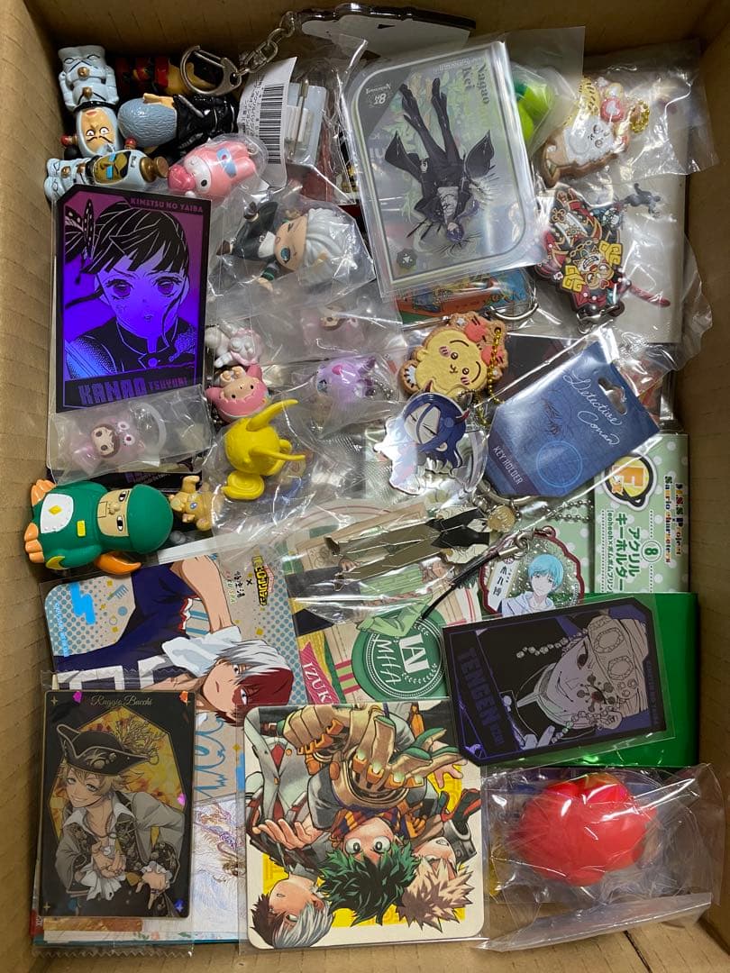アニメグッズ ノンジャンル 雑貨　大量　まとめ売り　　小物　薄物　他　詰め合わせ
