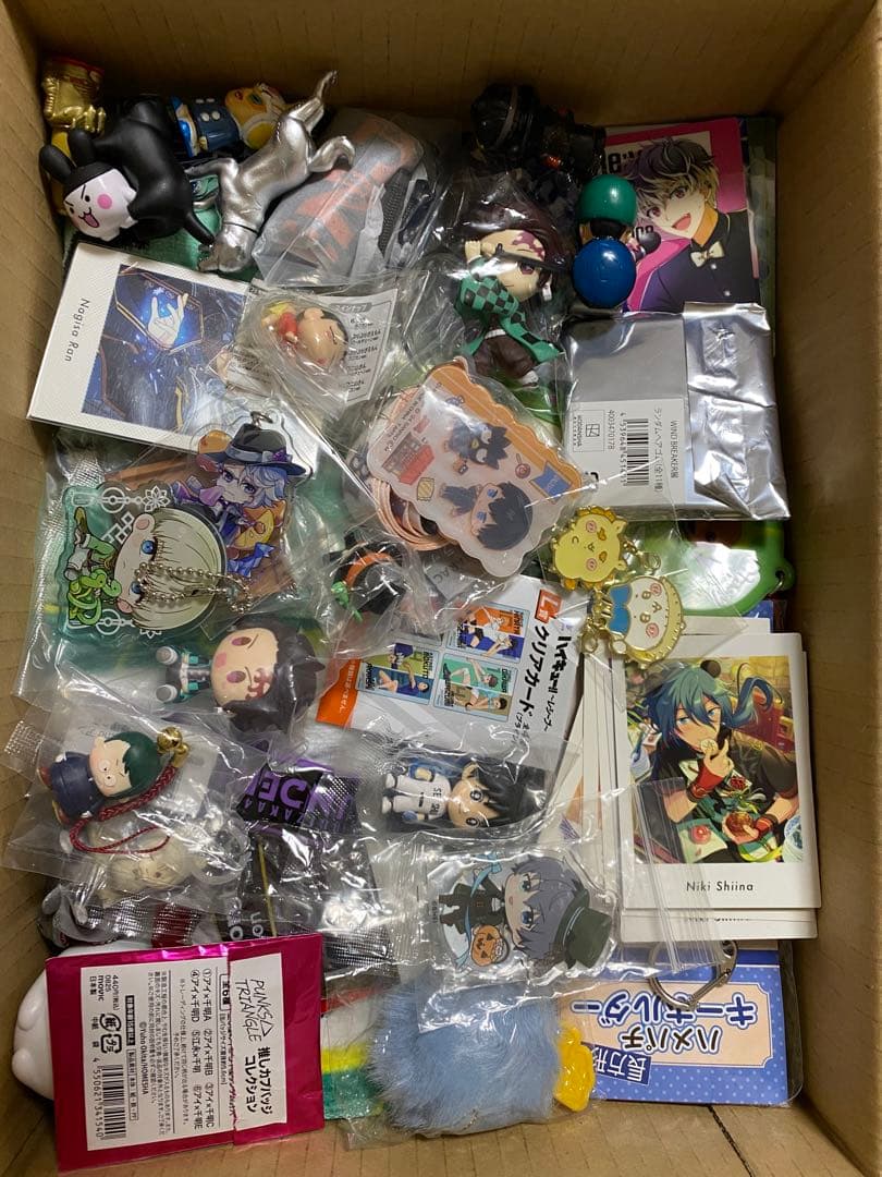 アニメグッズ ノンジャンル 雑貨　大量　まとめ売り　　小物　薄物　他　詰め合わせ