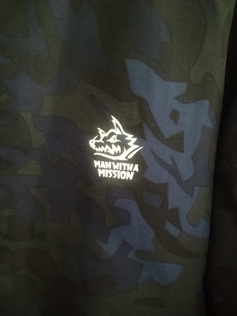 MAN WITH A MISSION マウンテンパーカー