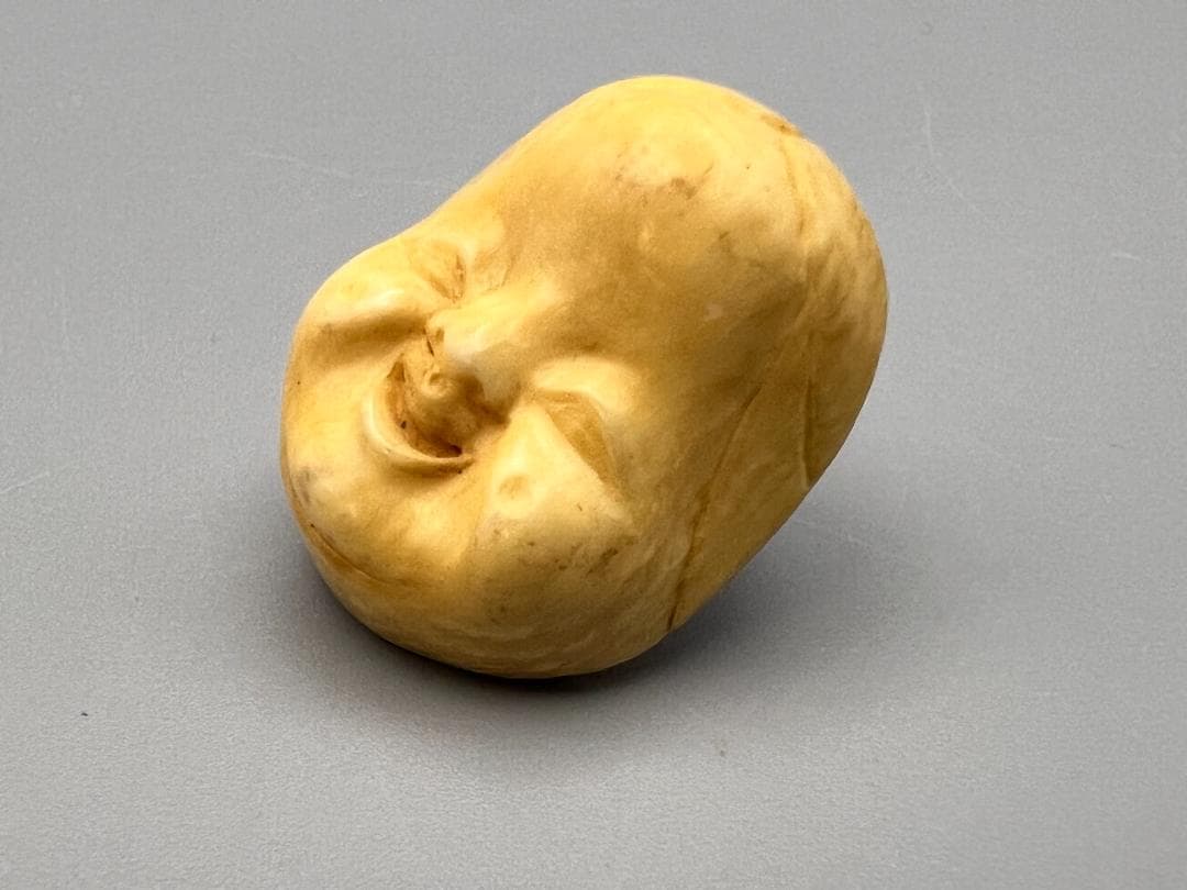 おふくめん　牙彫　煙草入れ金具　2点セット