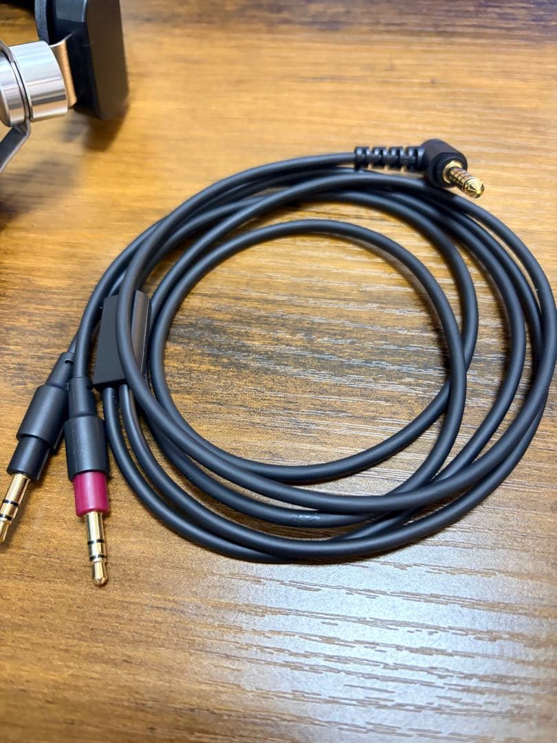 美品 TAGO STUDIO T3-01ヘッドホン バランスケーブル付